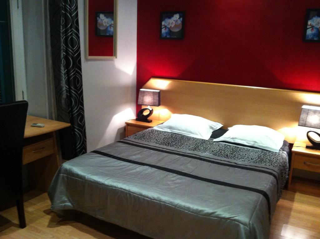 Hotel Carlone Nizza Zimmer foto